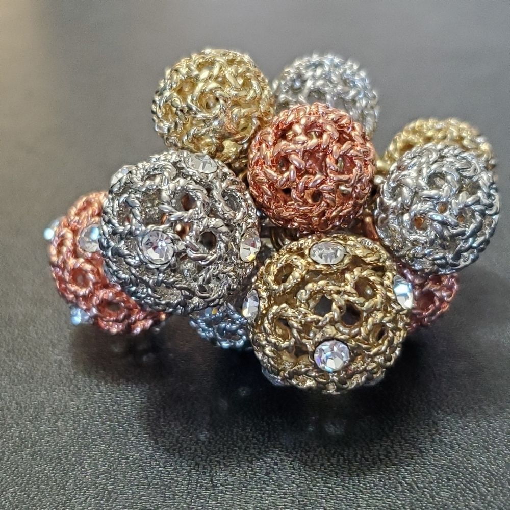Multi tone mesh-like balls ring - Picture 4 of 8